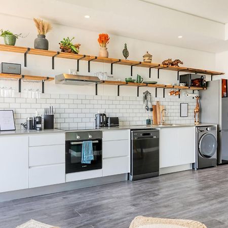 Urban Oasis Balcony Apartment Backup Powered Cape Town Exterior foto
